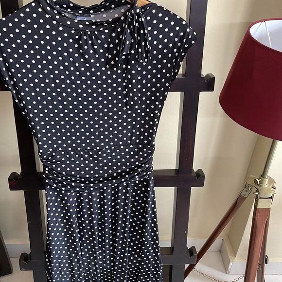 Gorgeous Retrolicious brand, polka dots dress with tie bow on shoulder, Size M - Picture 8 of 9